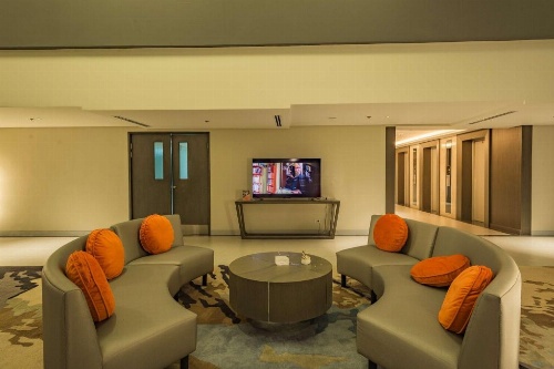 Savoy Hotel Manila image 12