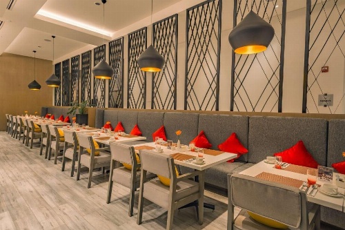 Savoy Hotel Manila image 16