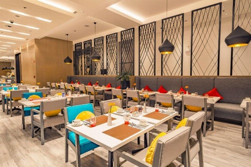 Savoy Hotel Manila image 22