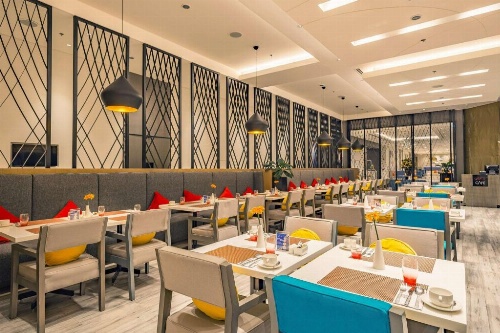 Savoy Hotel Manila image 25